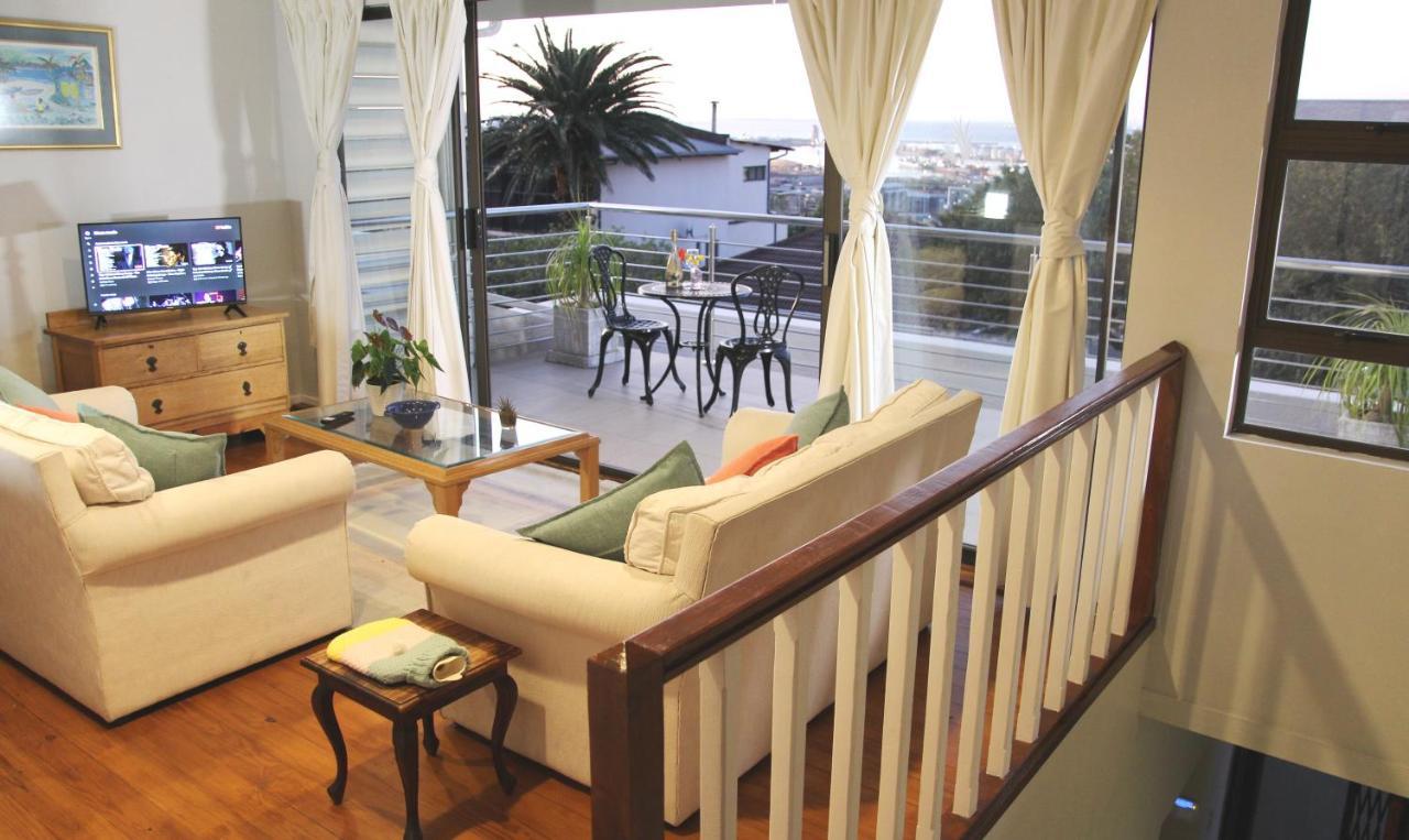 Harbour View Guest *